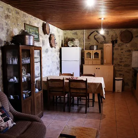 Διαμέρισμα Elena's Village *